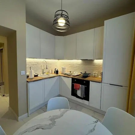 Homely In Lozenets Apartment