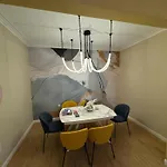 Homely In Lozenets Apartamento *